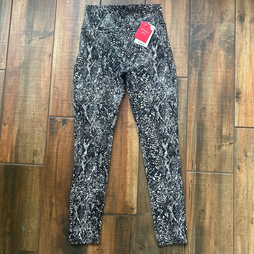 Spanx girls faux leather snake shine leggings
